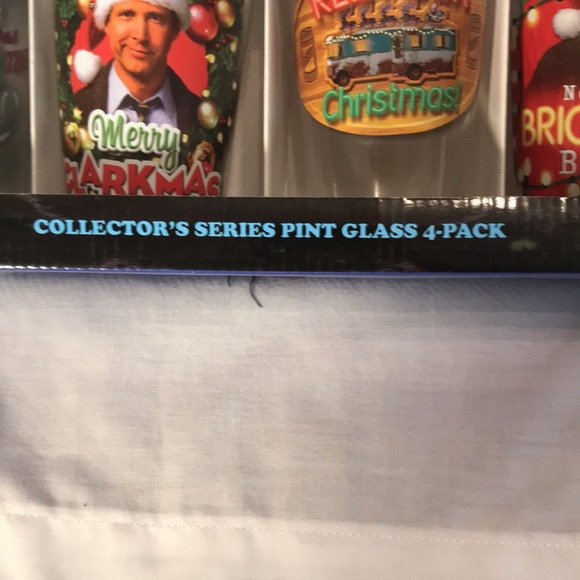 National Lampoon’s Christmas Vacation collectors series 4-pack glass set - Picture 6 of 7